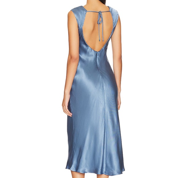 Astr Dresses & Skirts - ASTR the Label Makenna Dress